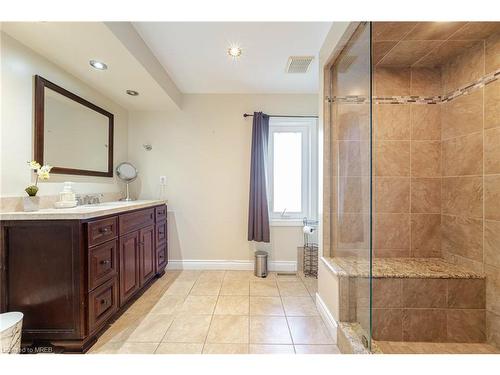 3005 Headon Forest Drive, Burlington, ON - Indoor Photo Showing Bathroom