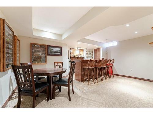 3005 Headon Forest Drive, Burlington, ON - Indoor Photo Showing Dining Room