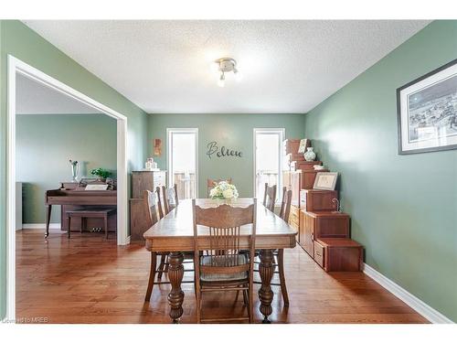 3005 Headon Forest Drive, Burlington, ON - Indoor Photo Showing Dining Room