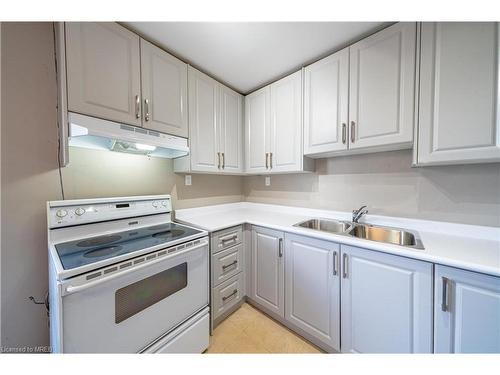 Upper-380 Phillip Murray Avenue, Oshawa, ON - Indoor Photo Showing Kitchen With Double Sink