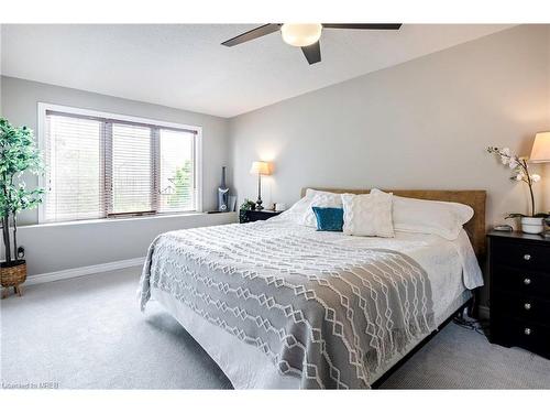 35 Treanor Crescent, Georgetown, ON - Indoor Photo Showing Bedroom