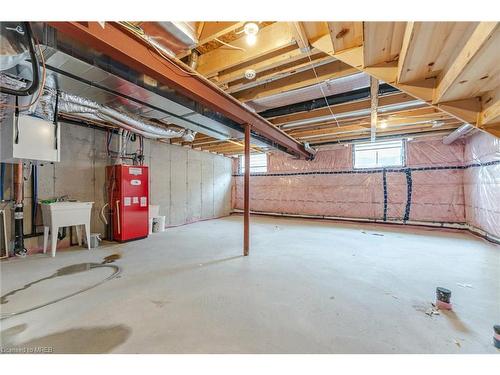 7381 Matteo Drive, Niagara Falls, ON - Indoor Photo Showing Basement