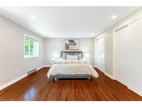 5917 Sixth Line, Erin, ON - Indoor Photo Showing Bedroom