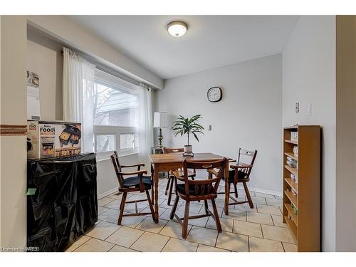 136-2315 Bromsgrove Road, Mississauga, ON - Indoor Photo Showing Dining Room