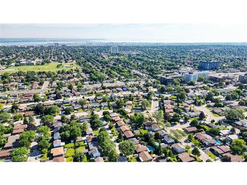 10 Windrush Crescent, Hamilton, ON - Outdoor With View