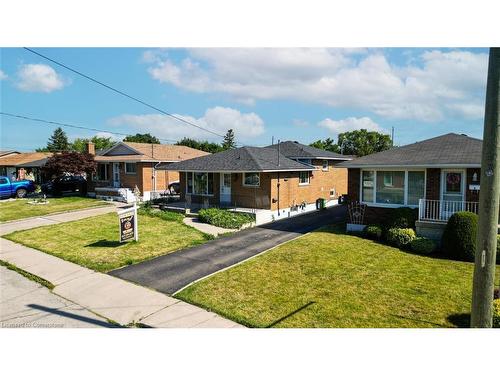 10 Windrush Crescent, Hamilton, ON - Outdoor With Facade