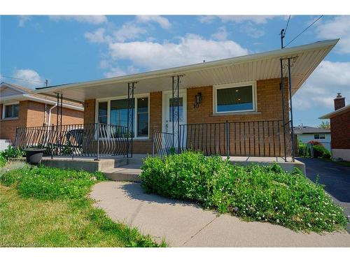 10 Windrush Crescent, Hamilton, ON - Outdoor With Deck Patio Veranda