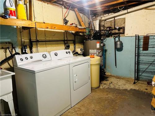 643 Albert Street, Waterloo, ON - Indoor Photo Showing Laundry Room