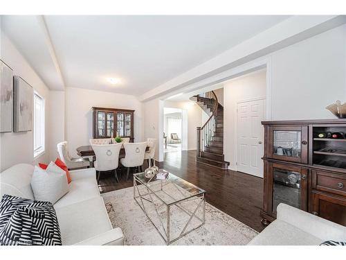 1304 Harrington Street Street, Innisfil, ON - Indoor Photo Showing Living Room