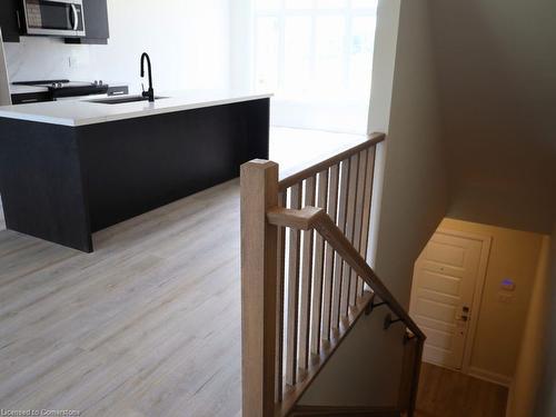 69 Fernridge Common, St. Catharines, ON - Indoor Photo Showing Kitchen