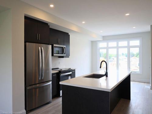 69 Fernridge Common, St. Catharines, ON - Indoor Photo Showing Kitchen With Stainless Steel Kitchen With Upgraded Kitchen