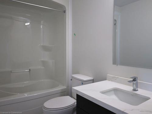 69 Fernridge Common, St. Catharines, ON - Indoor Photo Showing Bathroom