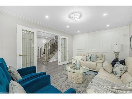 59 Dawnridge Trail, Brampton, ON - Indoor Photo Showing Living Room