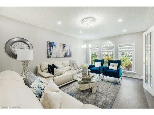 59 Dawnridge Trail, Brampton, ON - Indoor Photo Showing Living Room