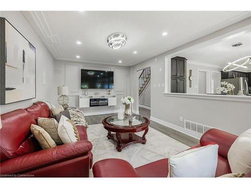 59 Dawnridge Trail, Brampton, ON - Indoor Photo Showing Living Room