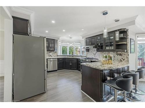 59 Dawnridge Trail, Brampton, ON - Indoor Photo Showing Kitchen With Upgraded Kitchen