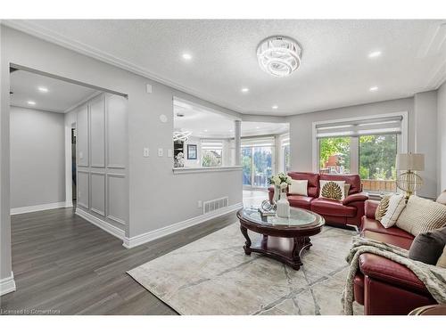 59 Dawnridge Trail, Brampton, ON - Indoor Photo Showing Living Room