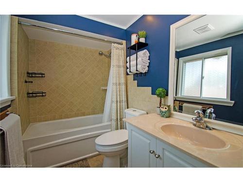 164 Mcmurchy Avenue S, Brampton, ON - Indoor Photo Showing Bathroom