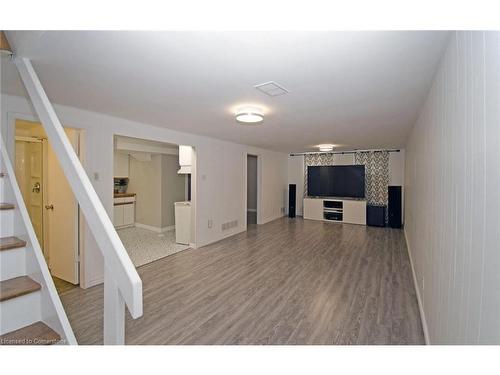 164 Mcmurchy Avenue S, Brampton, ON - Indoor Photo Showing Other Room