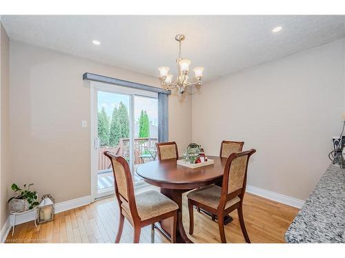 119 Silurian Drive, Guelph, ON - Indoor Photo Showing Dining Room