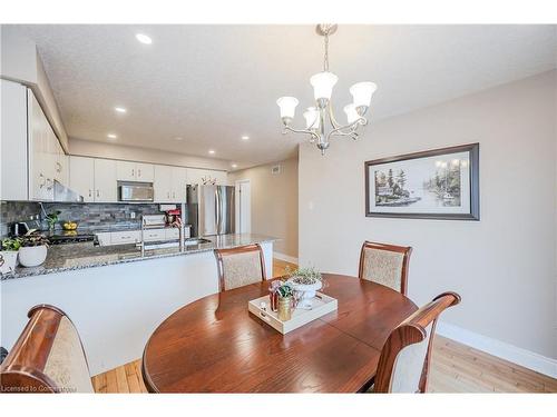 119 Silurian Drive, Guelph, ON - Indoor Photo Showing Dining Room