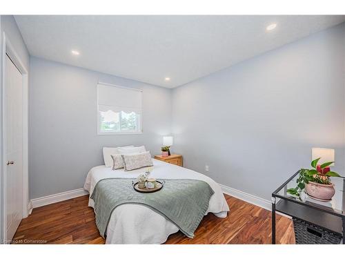 119 Silurian Drive, Guelph, ON - Indoor Photo Showing Bedroom