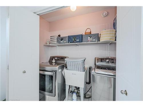 119 Silurian Drive, Guelph, ON - Indoor Photo Showing Laundry Room