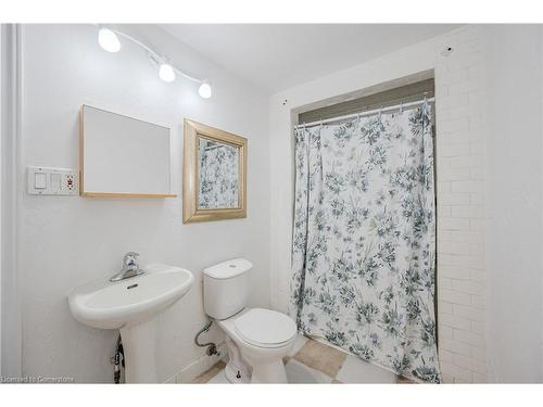 119 Silurian Drive, Guelph, ON - Indoor Photo Showing Bathroom