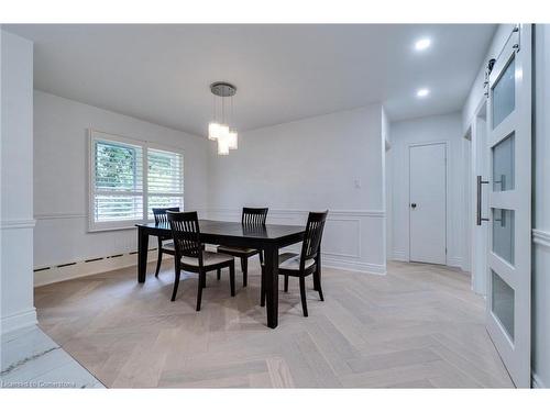 2037 Lynchmere Avenue, Mississauga, ON - Indoor Photo Showing Dining Room