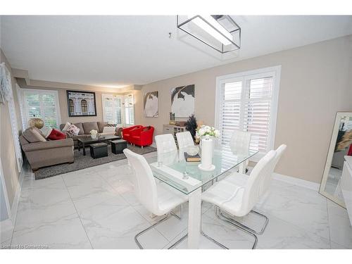 58 Blackthorn Lane, Peel, ON - Indoor Photo Showing Dining Room