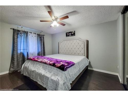 26-62 Riverdale Drive, Hamilton, ON - Indoor Photo Showing Bedroom