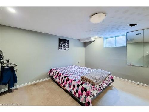 26-62 Riverdale Drive, Hamilton, ON - Indoor Photo Showing Bedroom