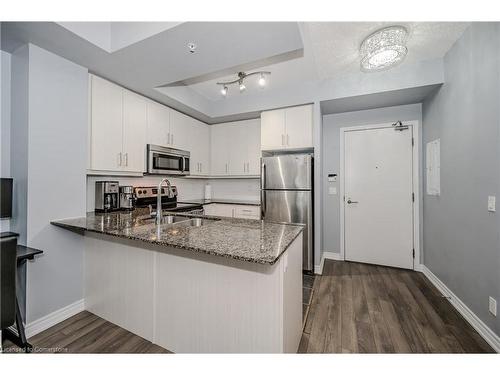 917-15 James Finlay Way, Toronto, ON - Indoor Photo Showing Kitchen With Double Sink With Upgraded Kitchen