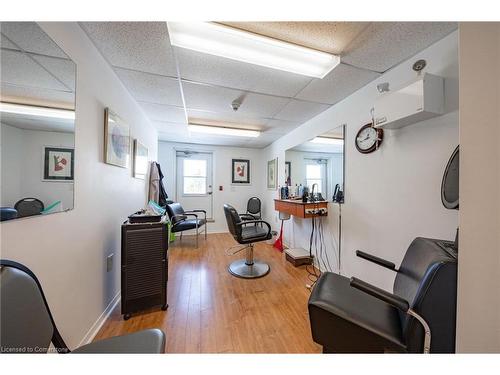 208-333 Lafontaine Road W, Tiny, ON - Indoor