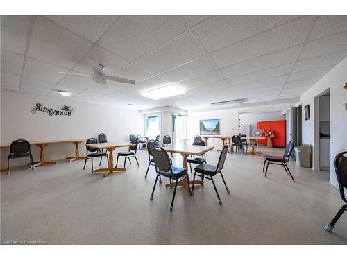 208-333 Lafontaine Road W, Tiny, ON - Indoor