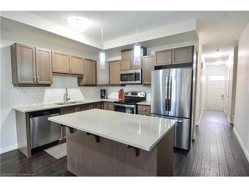 44 Robert Peel Road Road, Kitchener, ON - Indoor Photo Showing Kitchen With Stainless Steel Kitchen With Upgraded Kitchen