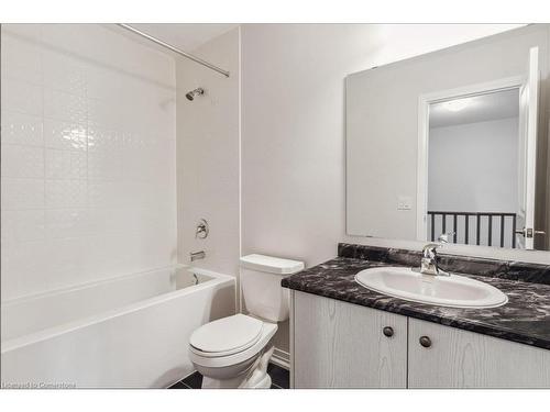 108 Yale Drive, Hamilton, ON - Indoor Photo Showing Bathroom