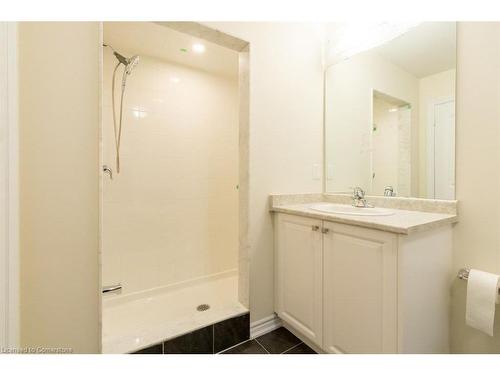 65 Concord Drive, Thorold, ON - Indoor Photo Showing Bathroom