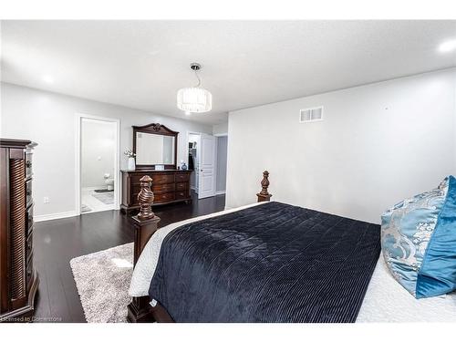 46 Goldsboro Road, Brampton, ON - Indoor Photo Showing Bedroom