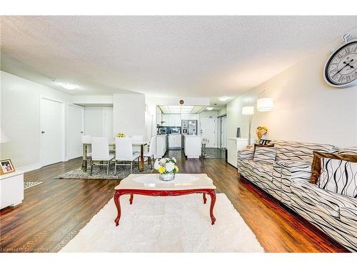 709-8 Silver Bell Grove, Toronto, ON - Indoor Photo Showing Living Room