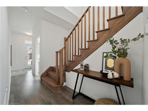 80 Selection Heights, Thorold, ON - Indoor Photo Showing Other Room