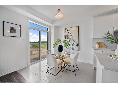 80 Selection Heights, Thorold, ON - Indoor Photo Showing Dining Room