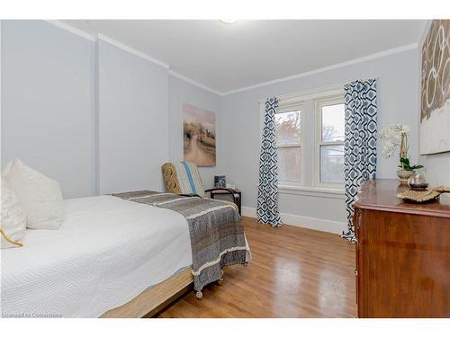 66 Agnes Street, Kitchener, ON - Indoor Photo Showing Bedroom