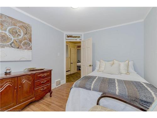 66 Agnes Street, Kitchener, ON - Indoor Photo Showing Bedroom