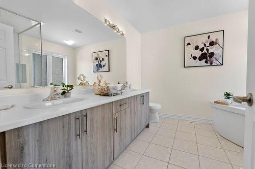 2143 Hallandale Street, Oshawa, ON - Indoor Photo Showing Bathroom