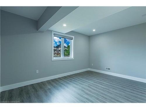 1337 Medway Park Drive, London, ON - Indoor Photo Showing Other Room