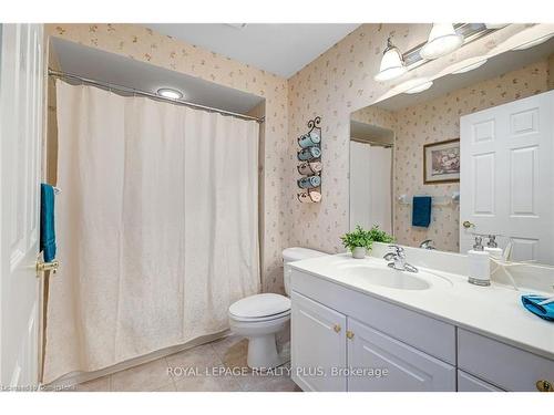 26-2175 Stavebank Road, Mississauga, ON - Indoor Photo Showing Bathroom