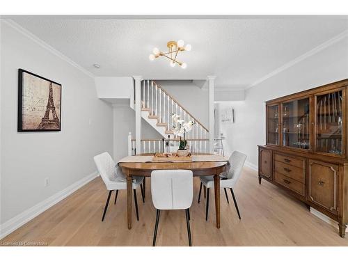 24-2300 Brays Lane, Oakville, ON - Indoor Photo Showing Dining Room