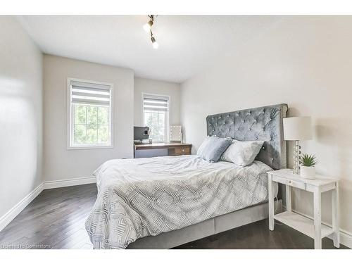 3857 Foxborough Trail, Mississauga, ON - Indoor Photo Showing Bedroom