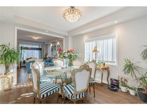 63 Goodall Court Court, Fergus, ON - Indoor Photo Showing Dining Room